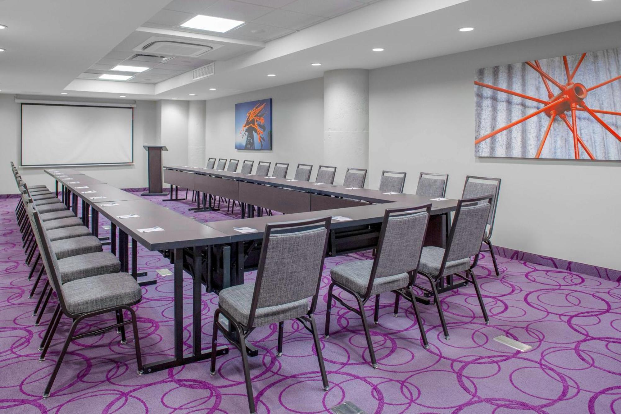 Towneplace Suites By Marriott Dallas Downtown Eksteriør bilde